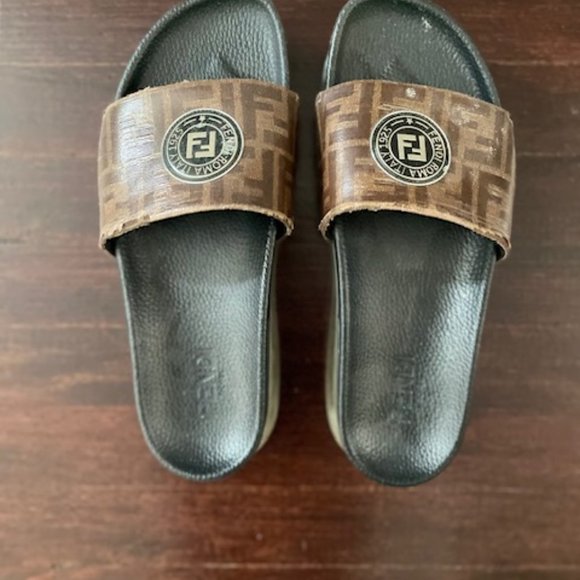 Men\'s Fendi Roma Italia 1925 Sandals